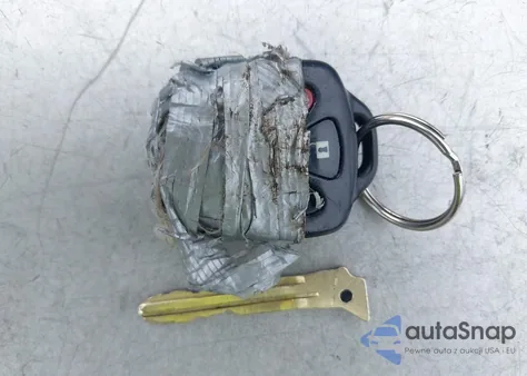 2007 Toyota Camry Le z USA, uszkodzony, nr VIN 4T1BE46K37U174105